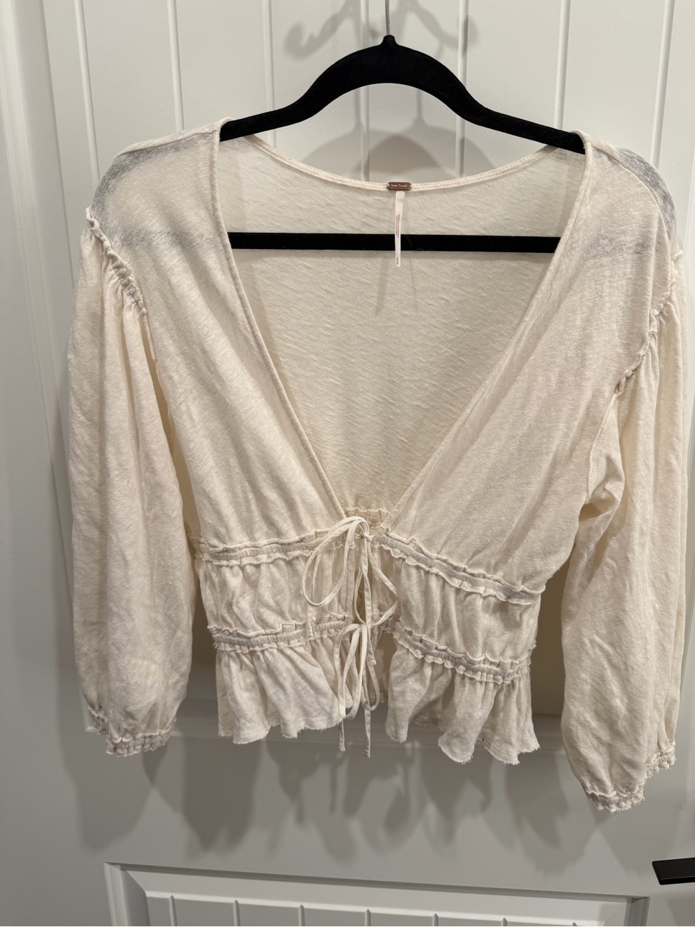 Free People Ivory Ruffle Tie Front Peplum Top – Size M